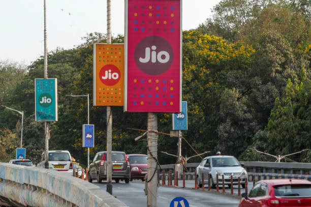 starlink vs jio fiber vs airtel fiber