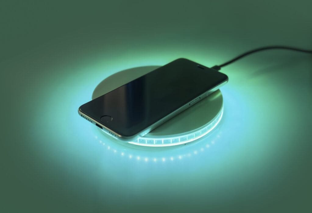Wired vs Wireless Charging
