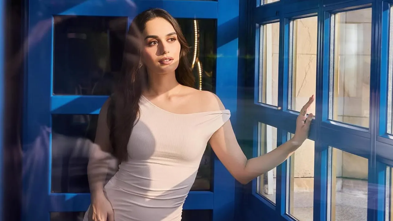 Manushi Chhillar